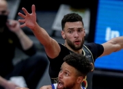 开云体育中国-勇士横扫公牛，波特绝境逆转