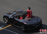 开云体育在线-关于梅赛德斯鏖战迈凯伦，周冠宇带队取胜的信息