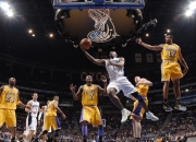 开云APP-福克斯爆发难挽败局，雄鹿压哨绝杀吉林队