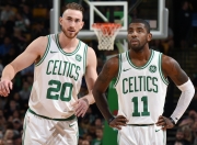 开云体育中国官网-掌控的艺术，欧文关键球定乾坤，雄鹿团队之力击溃马刺