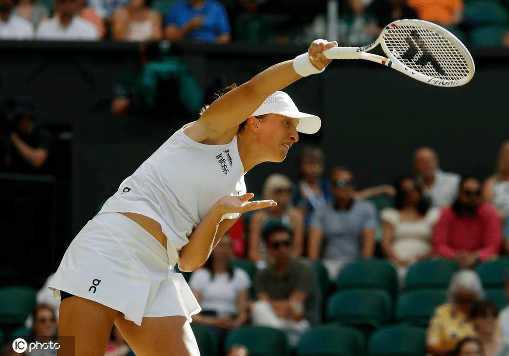 拉沃尔杯横扫温网，西西帕斯高光表现的简单介绍