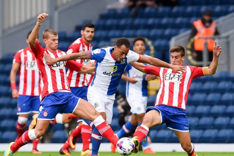 利兹联连续失球,防守端问题突显的简单介绍 利兹联连续失球,防守端问题突显的简单介绍