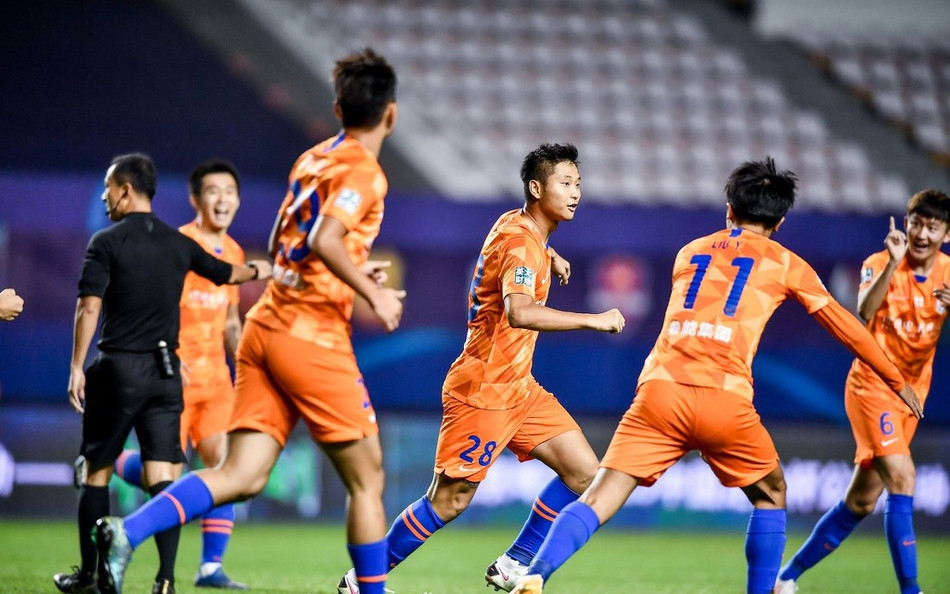 上港凭借替补绝杀获胜，国安主场大胜鲁能的简单介绍