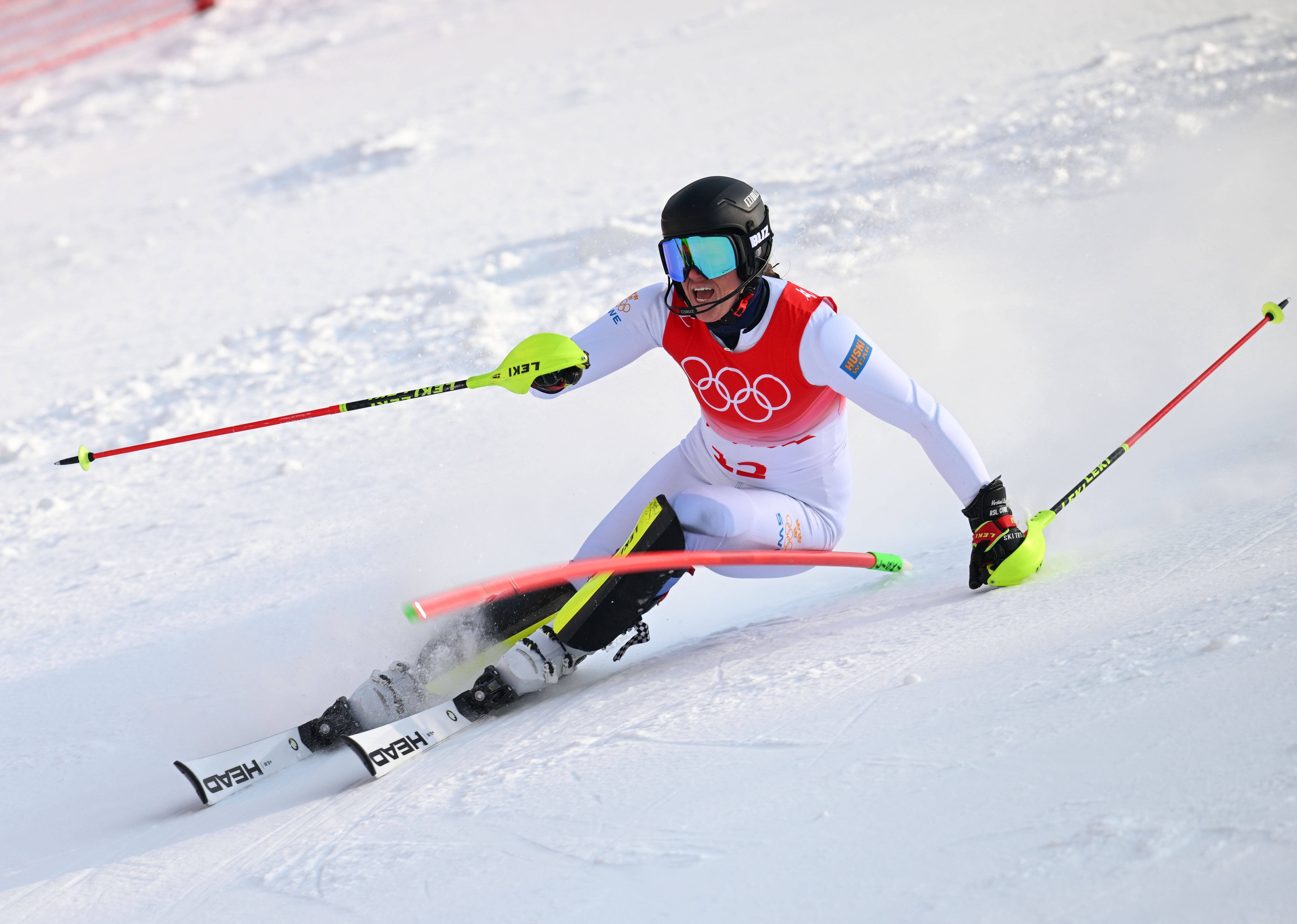 奥地利滑雪选手在比赛中表现出色
