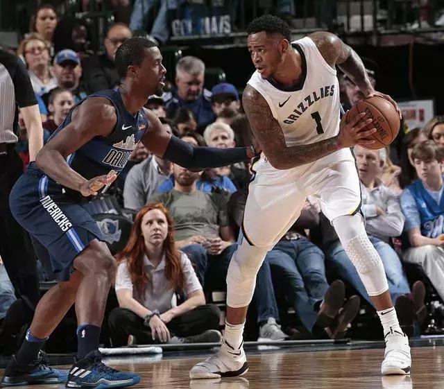 包含灰熊惊险战胜磨难，孟菲斯连扳两城的词条