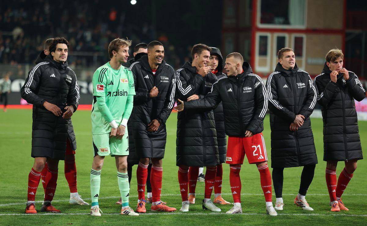 包含比利亚雷亚尔客场大胜，排名继续攀升的词条