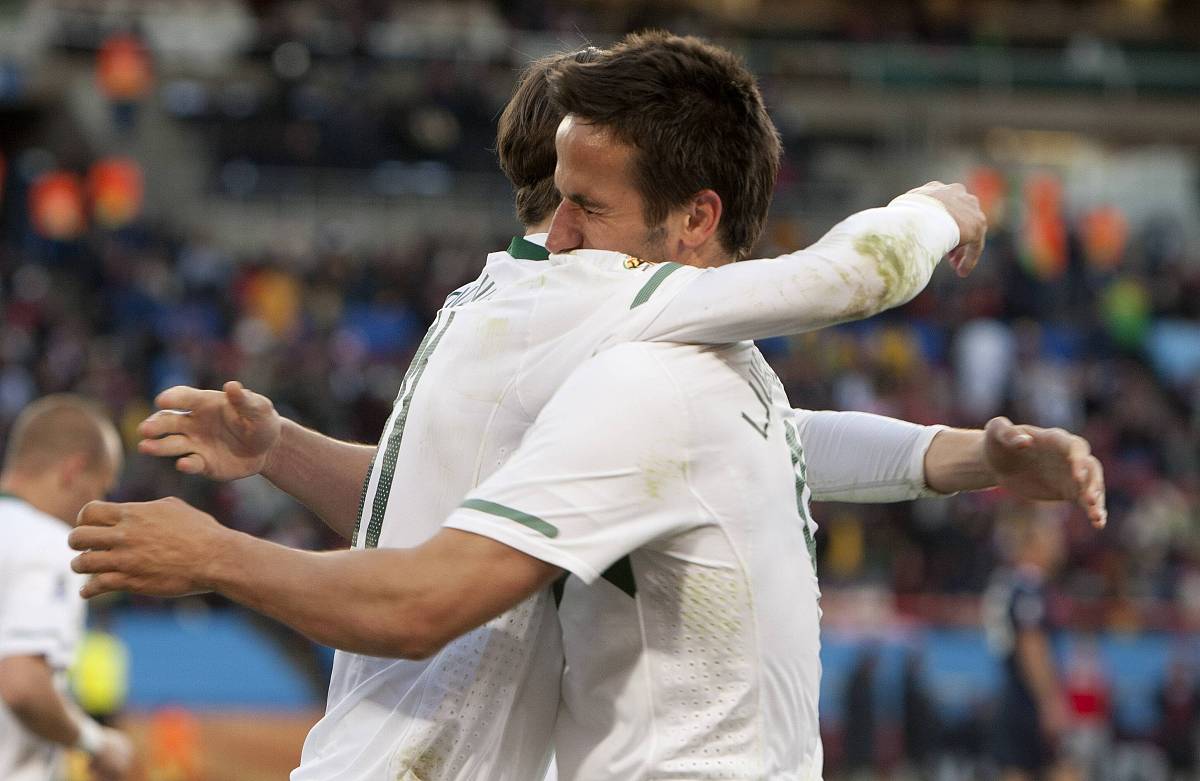 包含美国网球队血洗英国网球队，穆雷关键制胜的词条