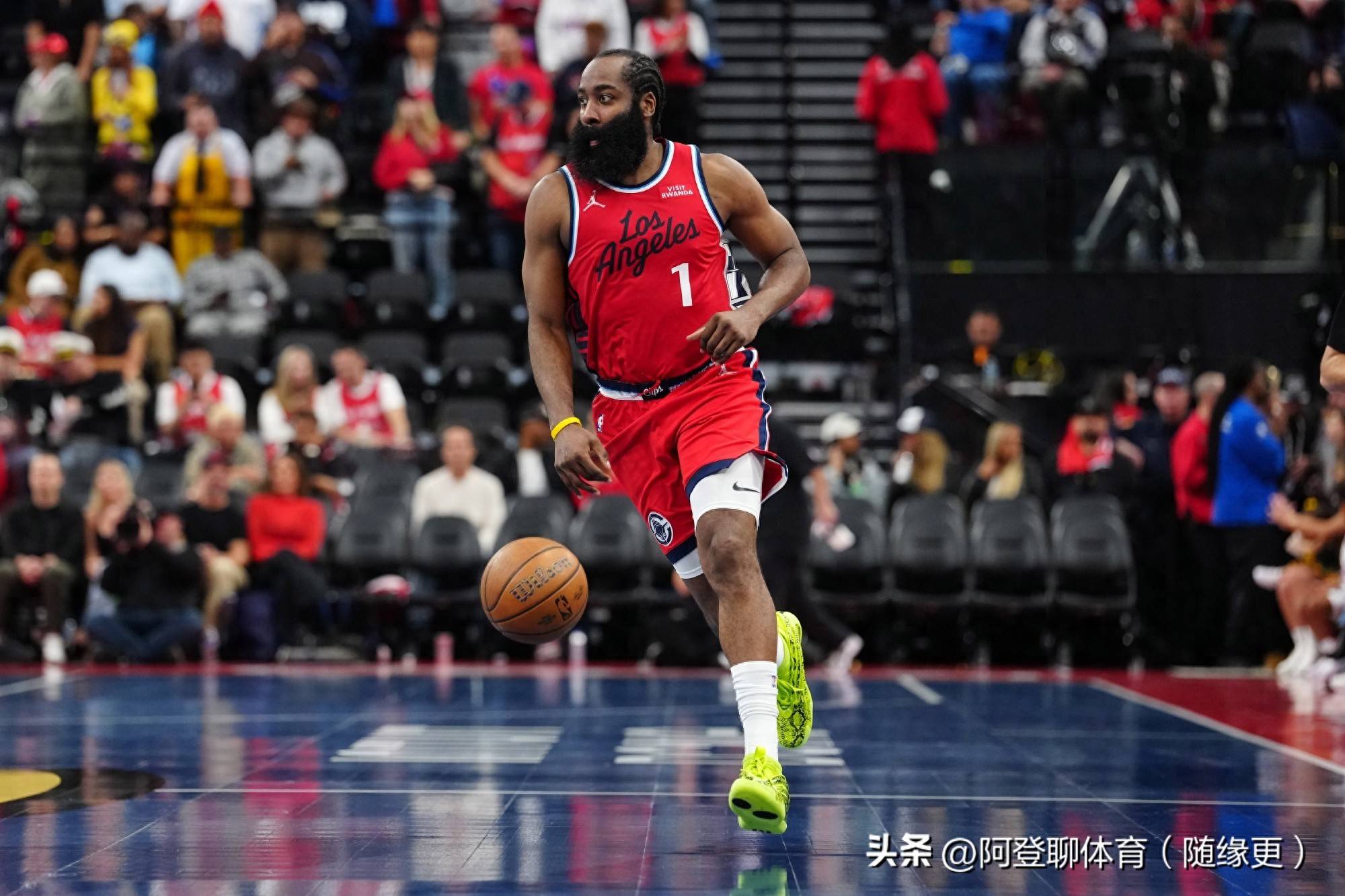 勇士横扫国王，哈登高光表现的简单介绍