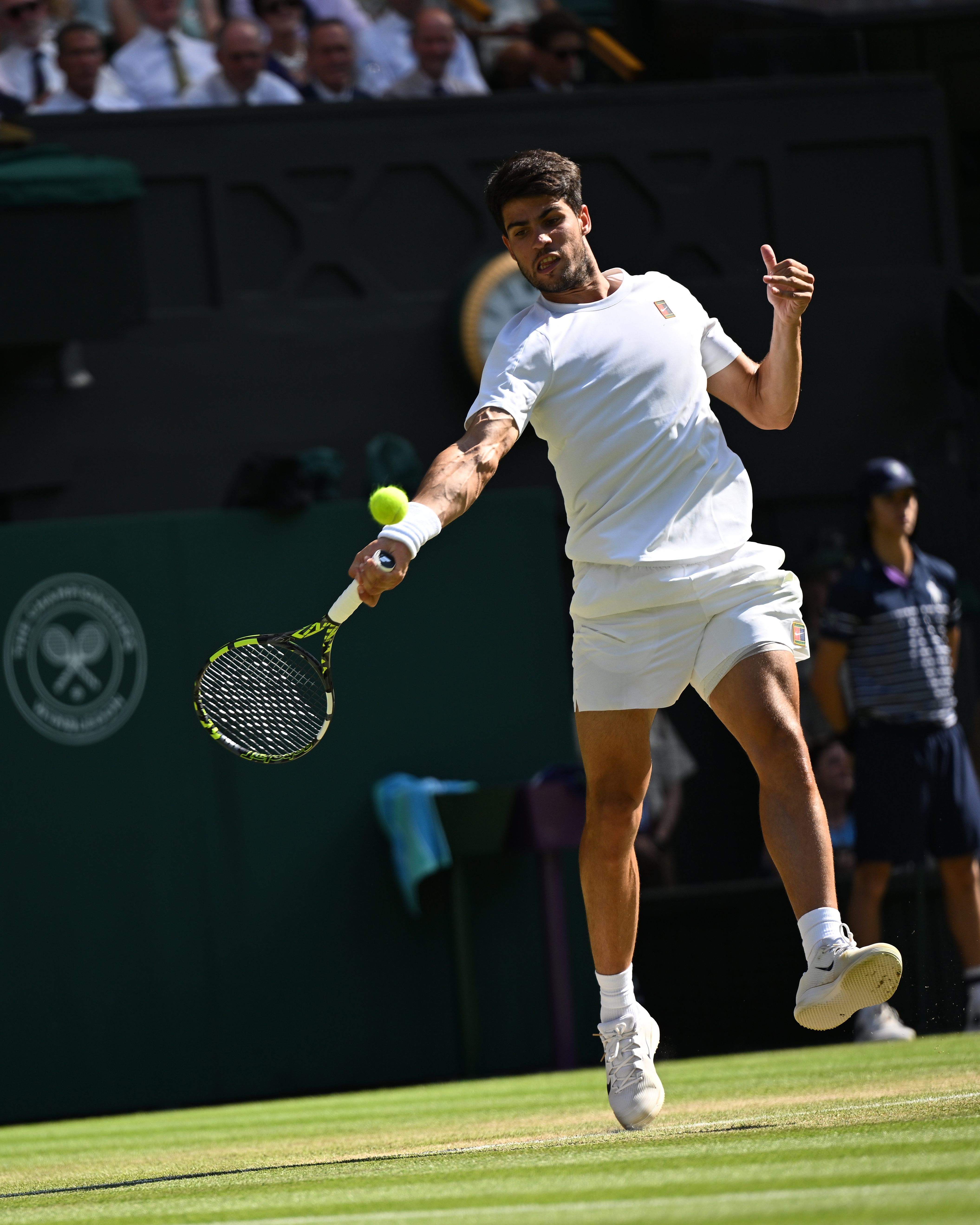 包含澳大利亚网球队绝杀意大利网球队，阿尔卡拉斯制霸全场的词条