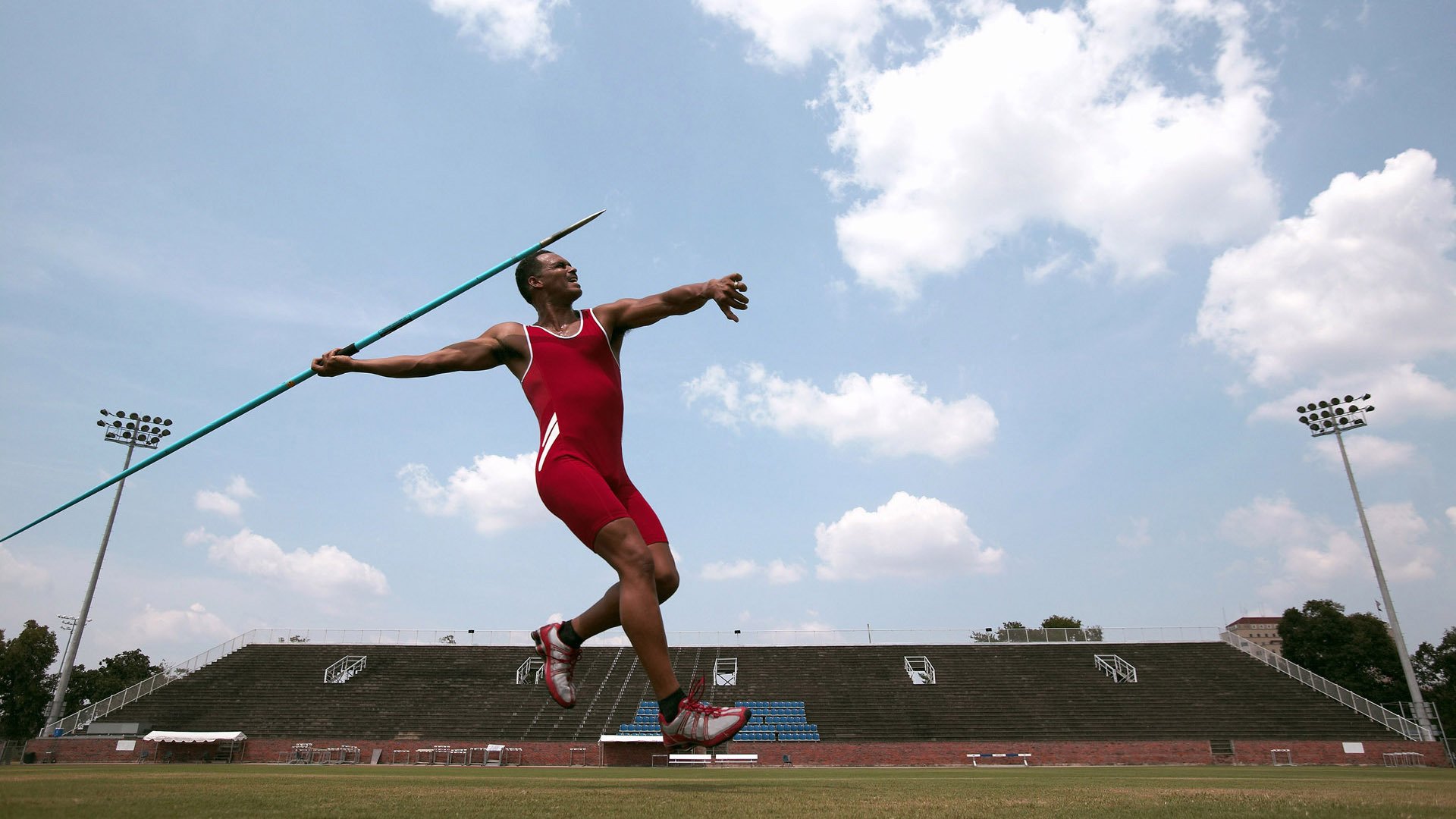 战术革命与关键先生,尼斯全面压制德国,巴雷拉如何改写比赛规则
