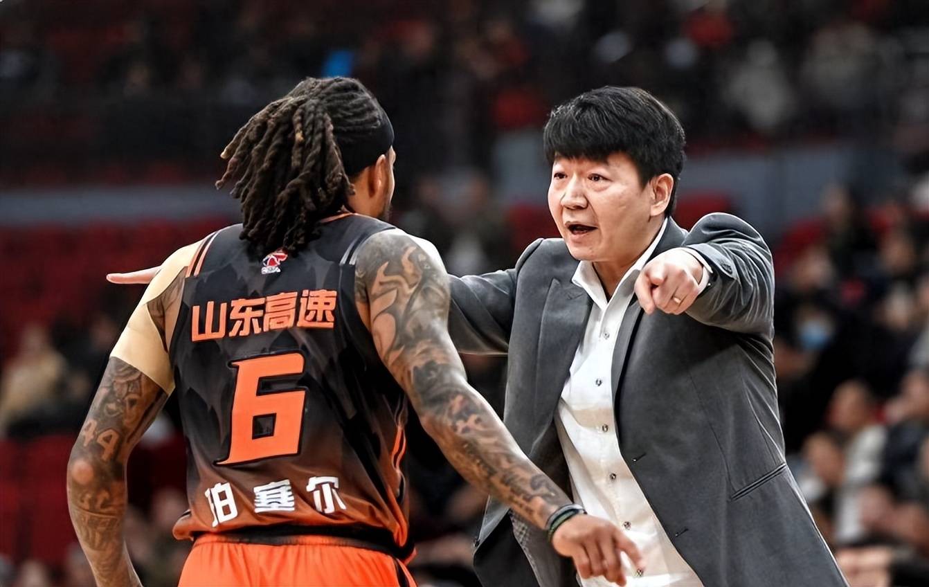 包含山东男篮一路领先，实现完美胜利！的词条