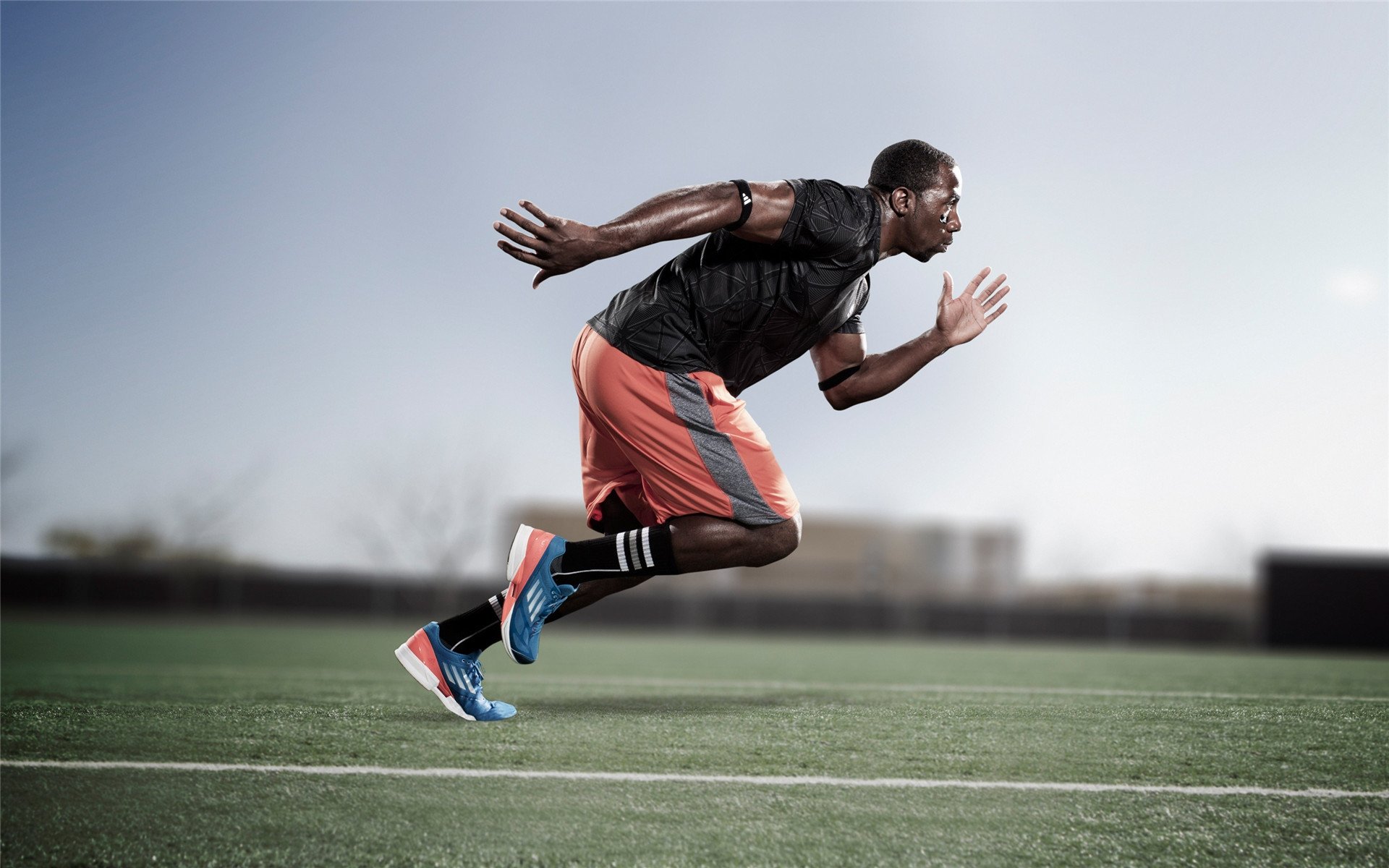 帕尔默一锤定音，AC米兰掀翻沙特金元战舰，诠释足球纯粹魅力