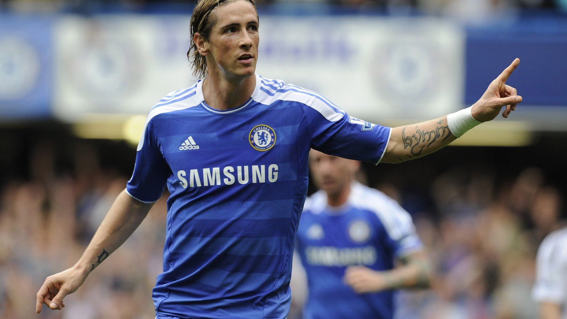 巴黎对阵法国,阿圭罗在焦点战中证明自己,谁才是真正的蓝?